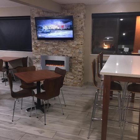 Super 8 By Wyndham Mayfield Esterno foto