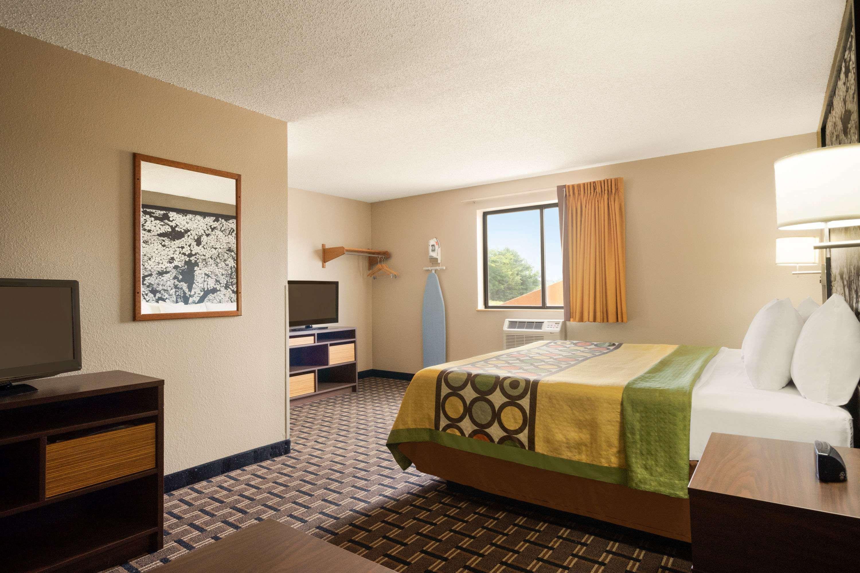 Super 8 By Wyndham Mayfield Esterno foto