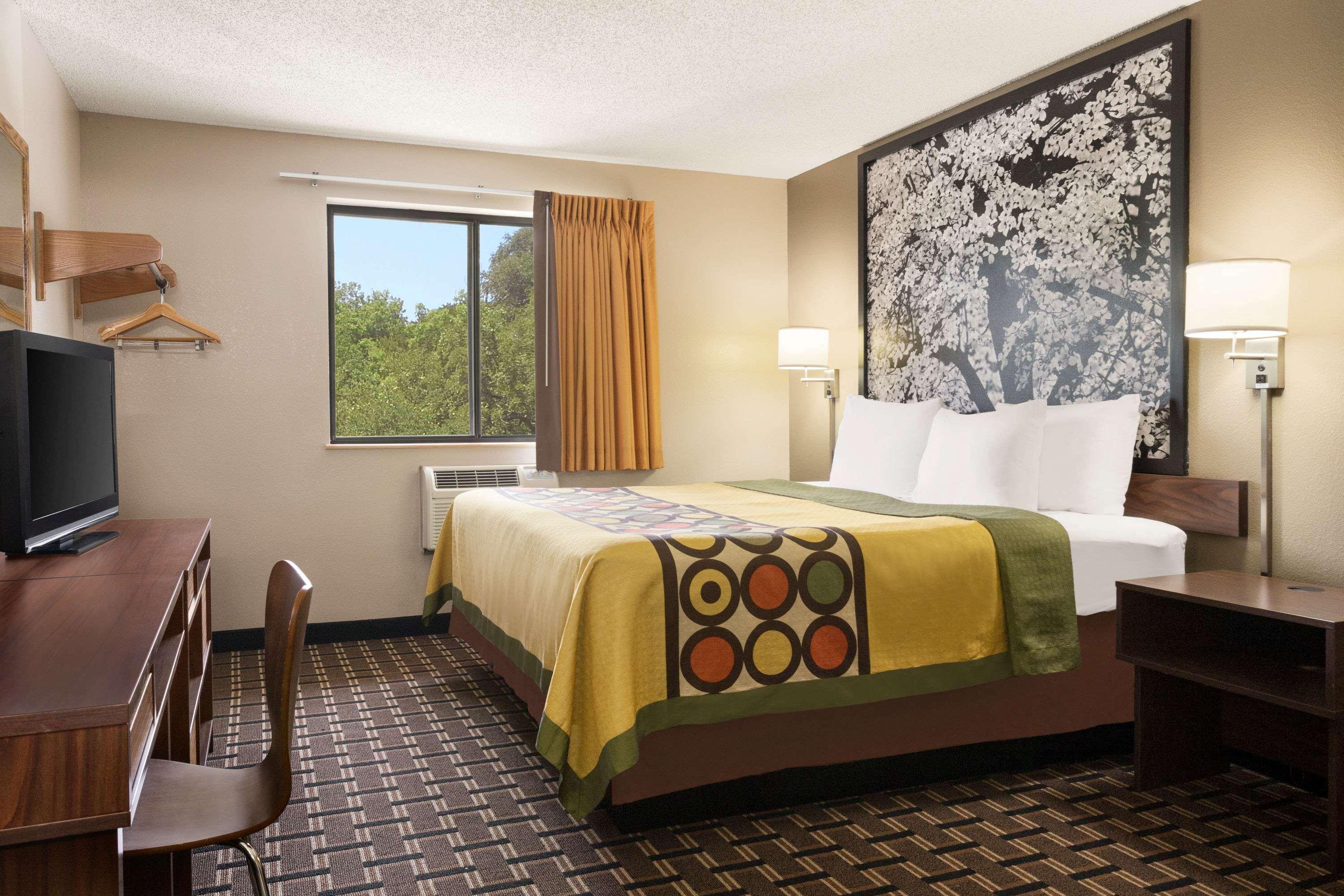 Super 8 By Wyndham Mayfield Esterno foto