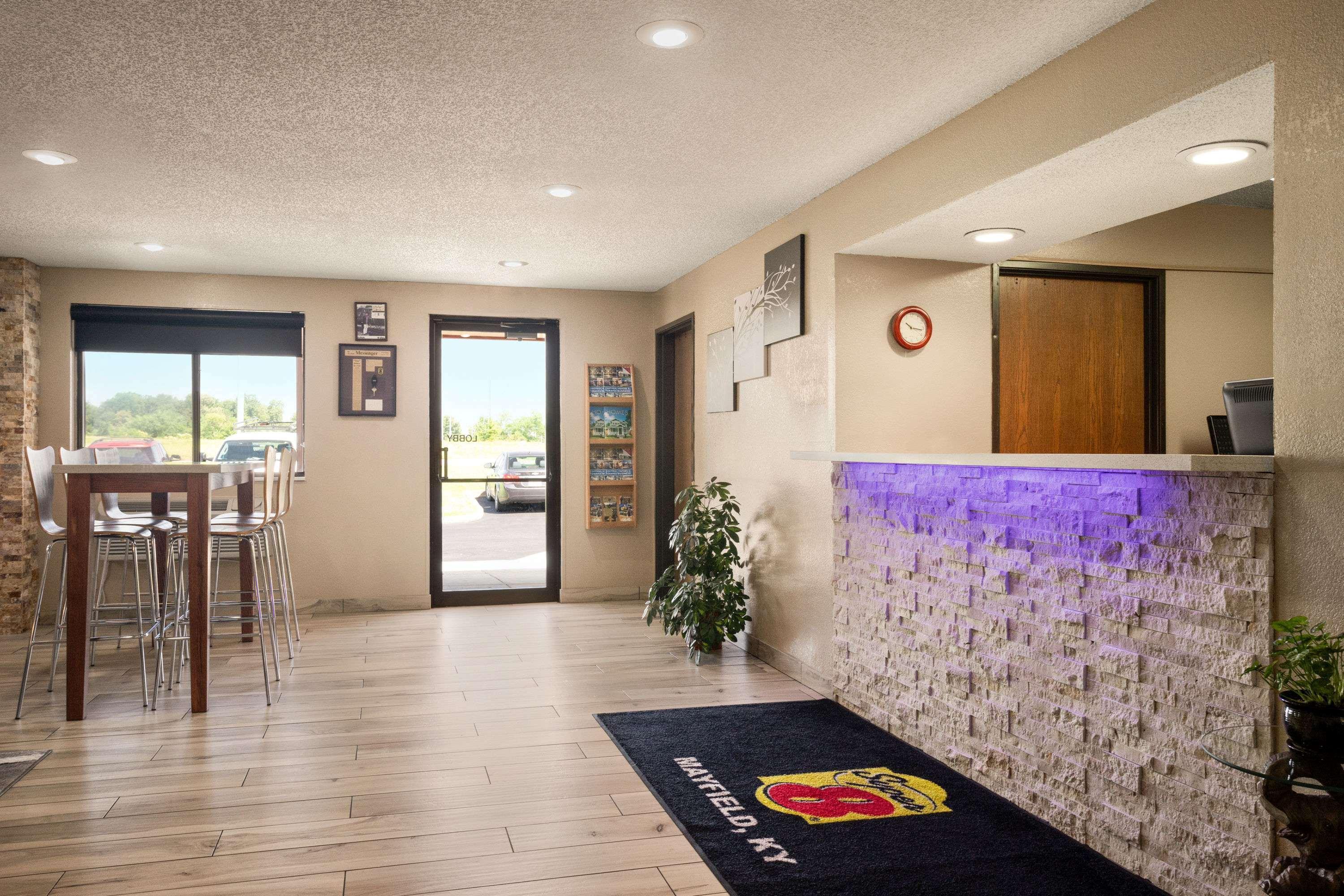 Super 8 By Wyndham Mayfield Esterno foto