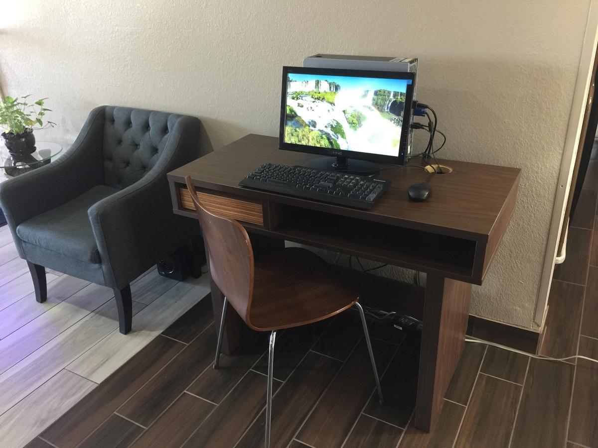 Super 8 By Wyndham Mayfield Esterno foto