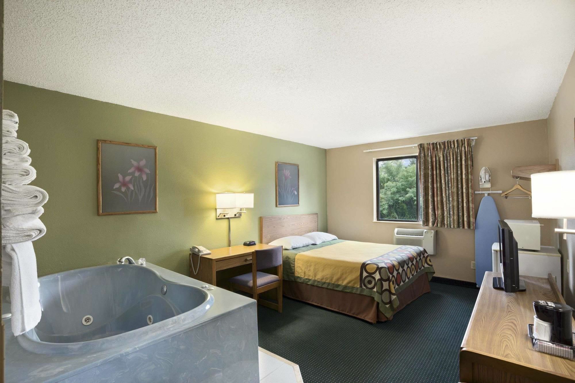 Super 8 By Wyndham Mayfield Esterno foto