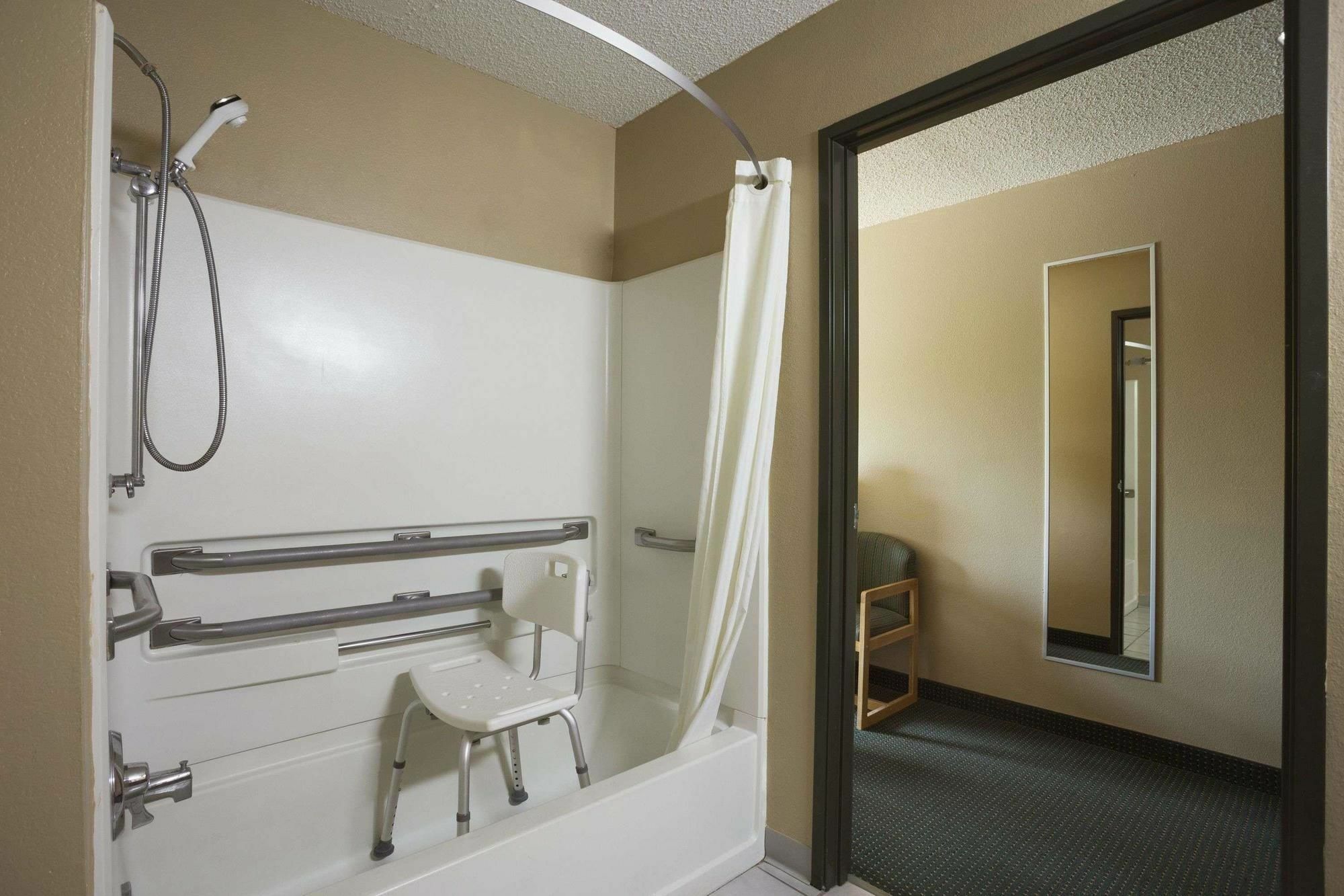 Super 8 By Wyndham Mayfield Esterno foto